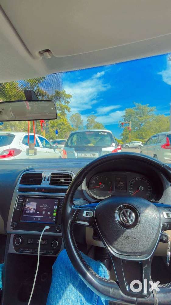 Volkswagen Polo 2014 Car