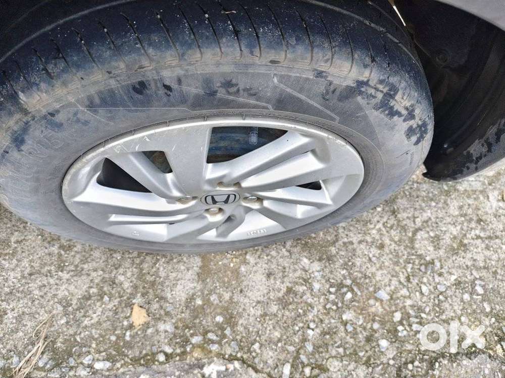 Honda Jazz V Automatic, 2016, Petrol