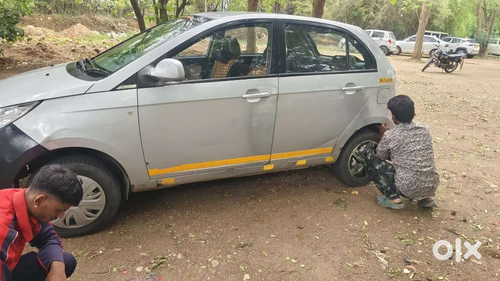 Tata Indica Vista 2014 Diesel 150000 Km Driven 
Tata Vista Lx Tdi Bs3