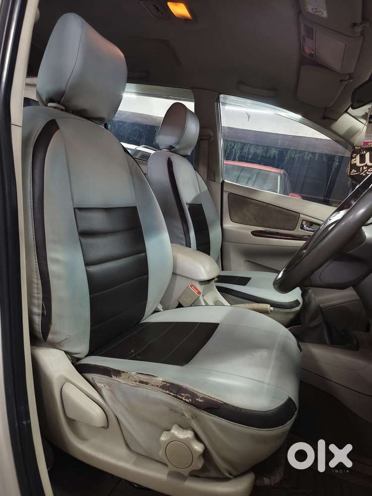 Toyota Innova 2.5 V 7 Str, 2012, Diesel