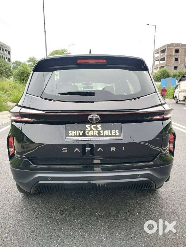 Tata Safari Adventure X Plus 7 Str Dark Edition At, 2025, Diesel