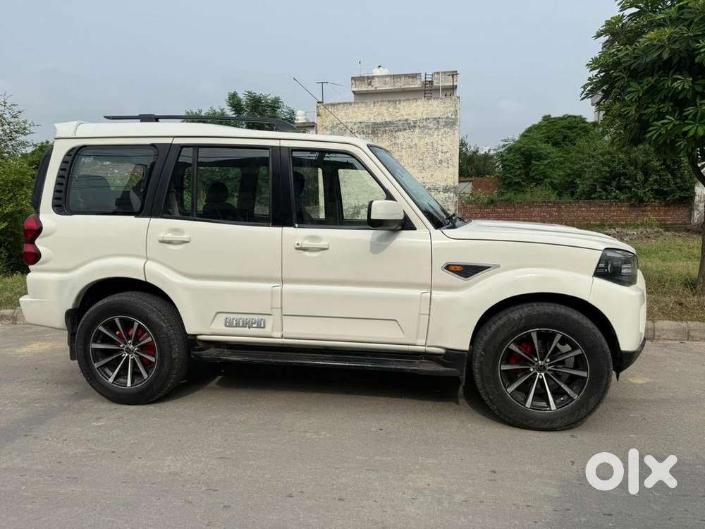 Mahindra Scorpio Classic 2014 Diesel Well Maintained