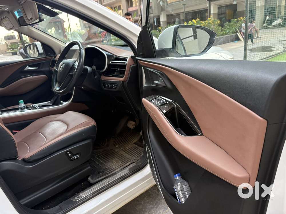 Mg Hector Plus Sharp Pro 1.5 Turbo Petrol Cvt 6 Str, 2023, Petrol