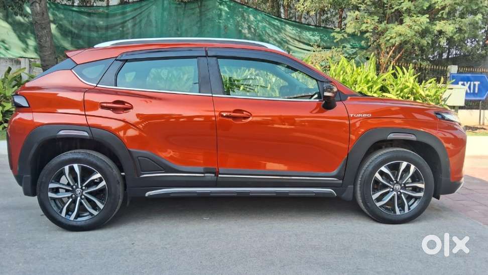 Toyota Urban Cruiser Taisor V 1.0 Petrol Mt, 2024, Petrol