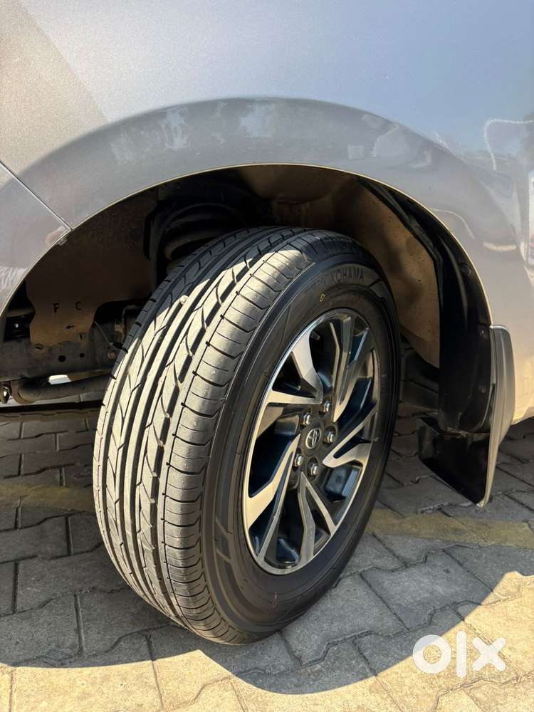 Toyota Innova Crysta 2.4 G Mt, 2021, Diesel