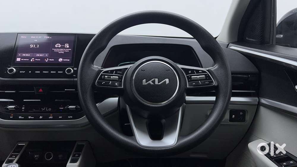 Kia Carens 1.4 Prestige Plus Turbo 7 Str, 2023, Petrol