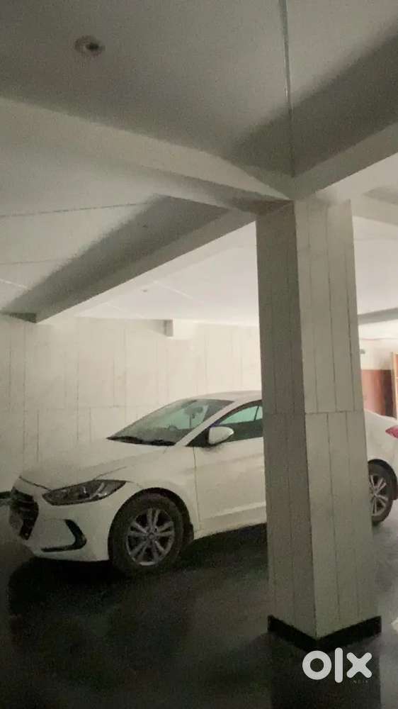 Hyundai Elantra 2017 Petrol Well Maintained Family Car