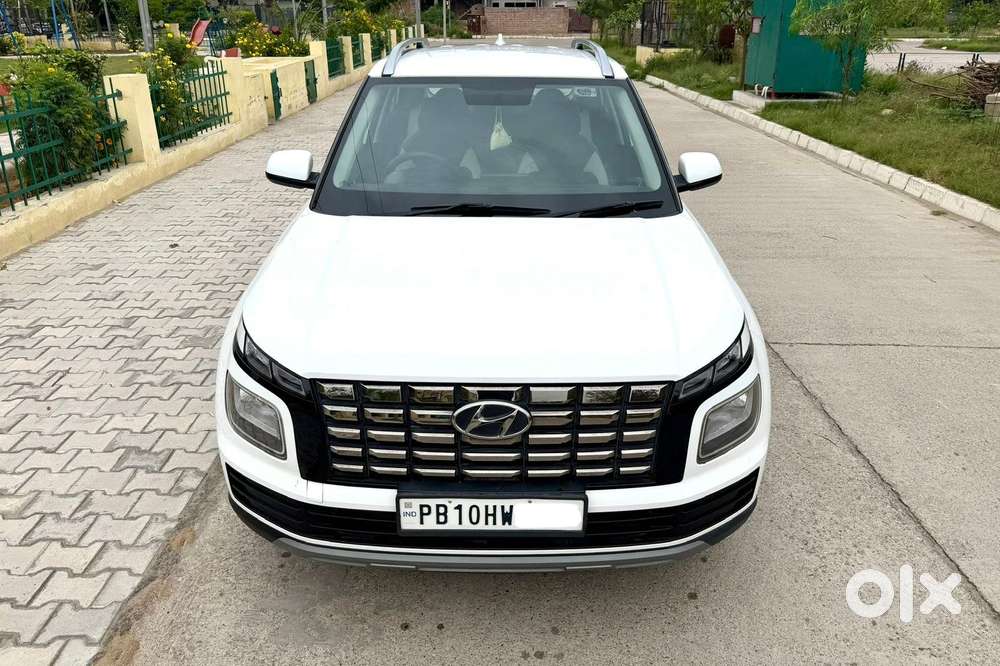Hyundai Venue S 1.2 Petrol, 2022, Petrol