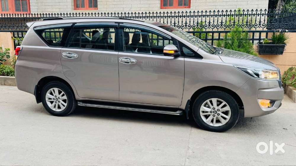 Toyota Innova Crysta 2.4 Gx Mt, 2016, Diesel