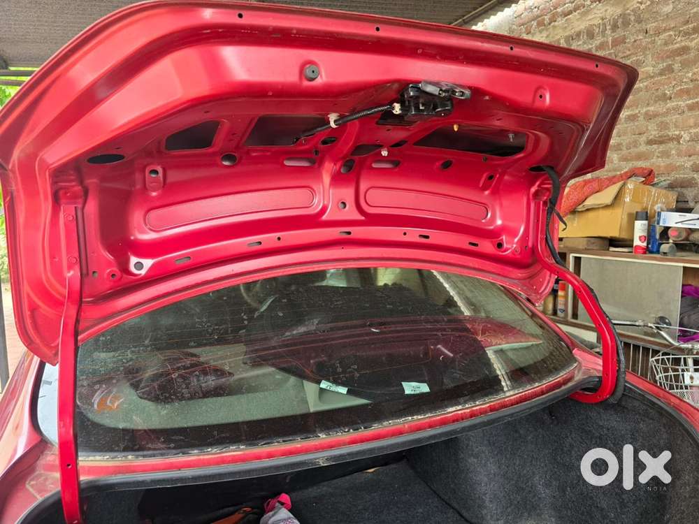 Nissan Sunny Petrol 2011