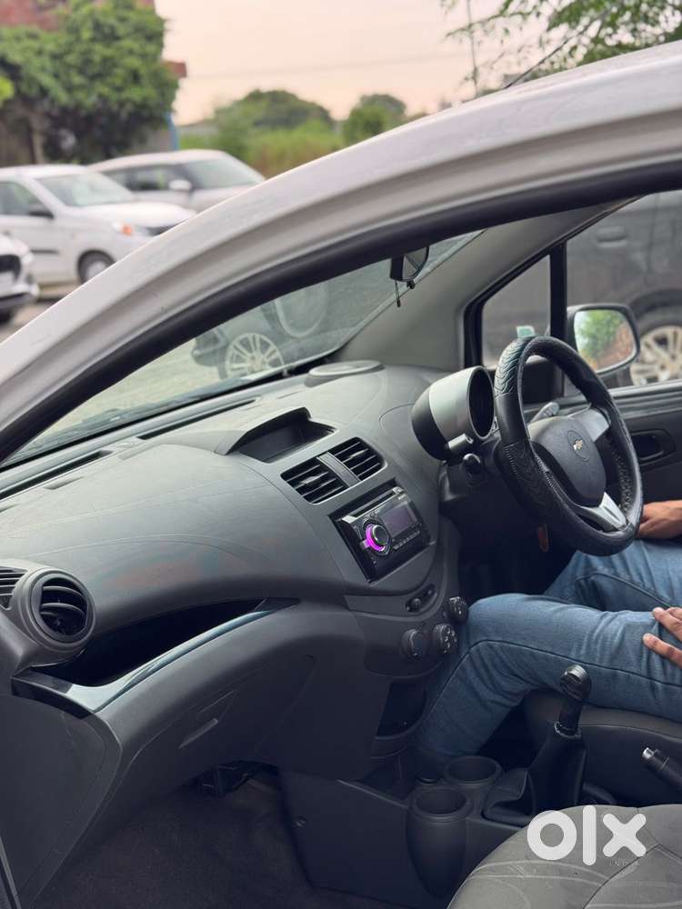 Chevrolet Beat, 2015, Petrol