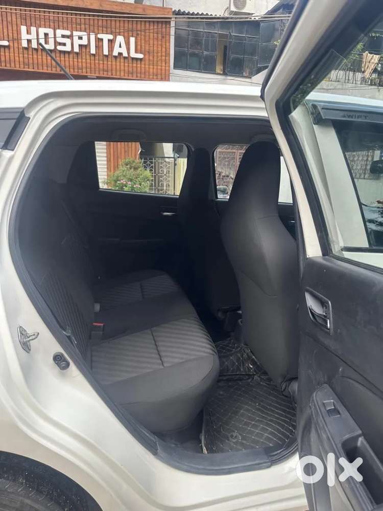 Maruti Suzuki Swift Lxi, 2022, Petrol