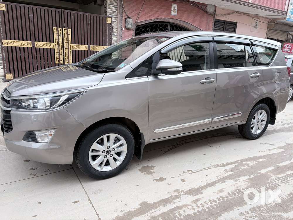 Toyota Innova Crysta 2.4 G Mt, 2019, Diesel