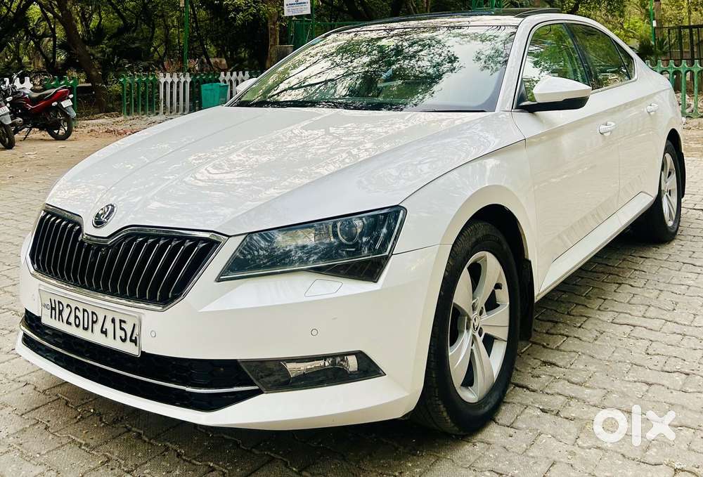 Skoda Superb Style 1.8 Tsi At, 2018, Petrol