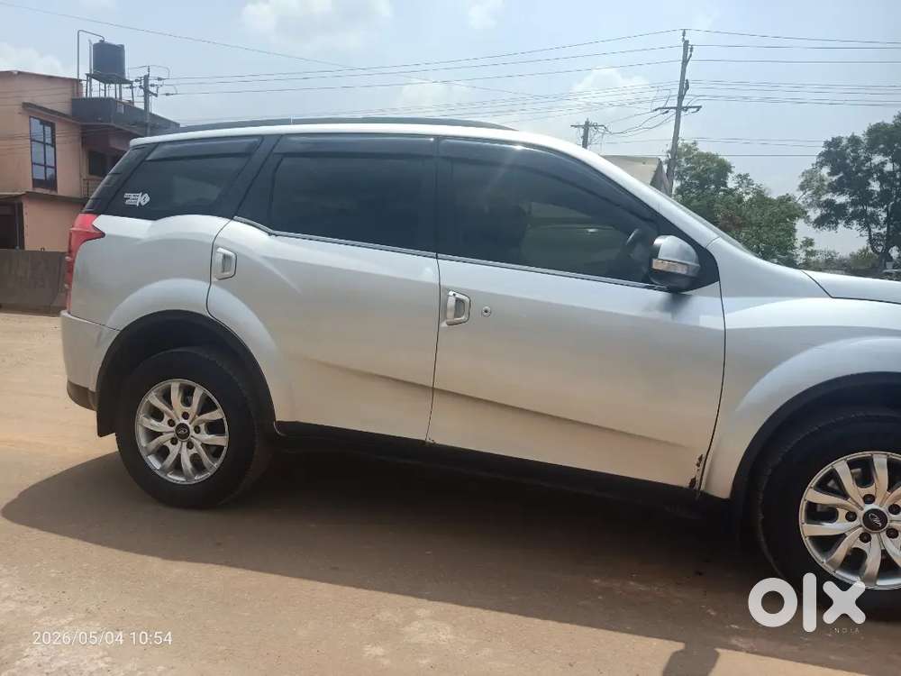 Xuv 500 W10