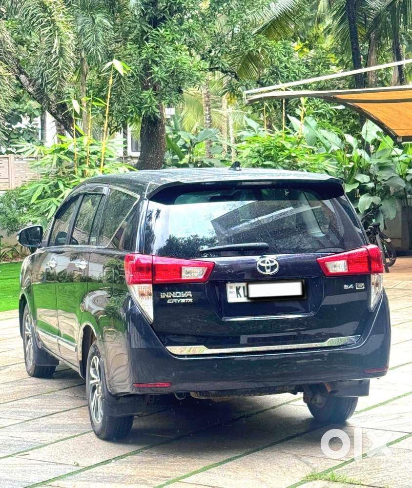 Toyota Innova Crysta [ ] 2.4 Gx At 8 Str, 2021, Diesel