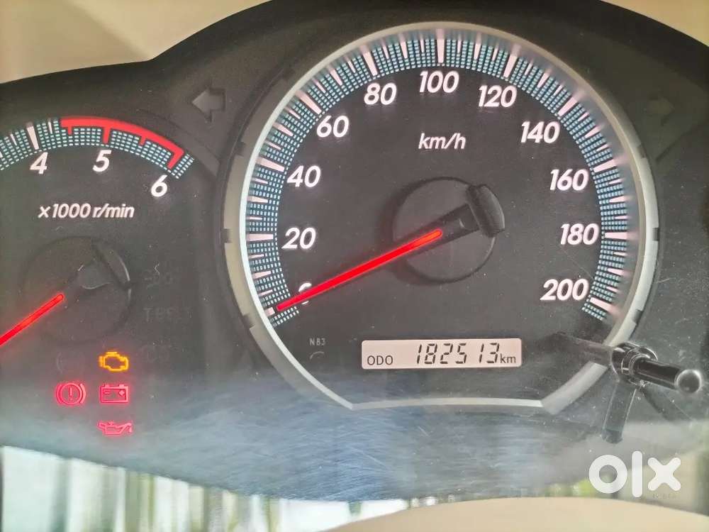Toyota Innova 2014 V