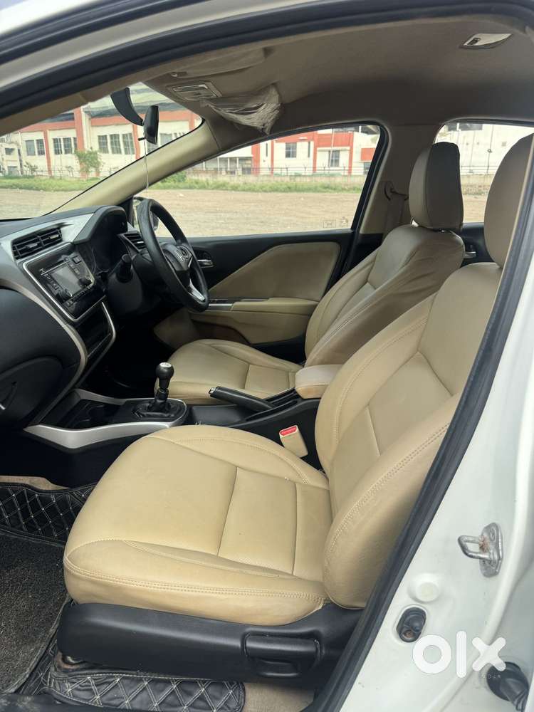 Honda City 1.5 V 4th Gen I-vtec Mt, 2016, Petrol