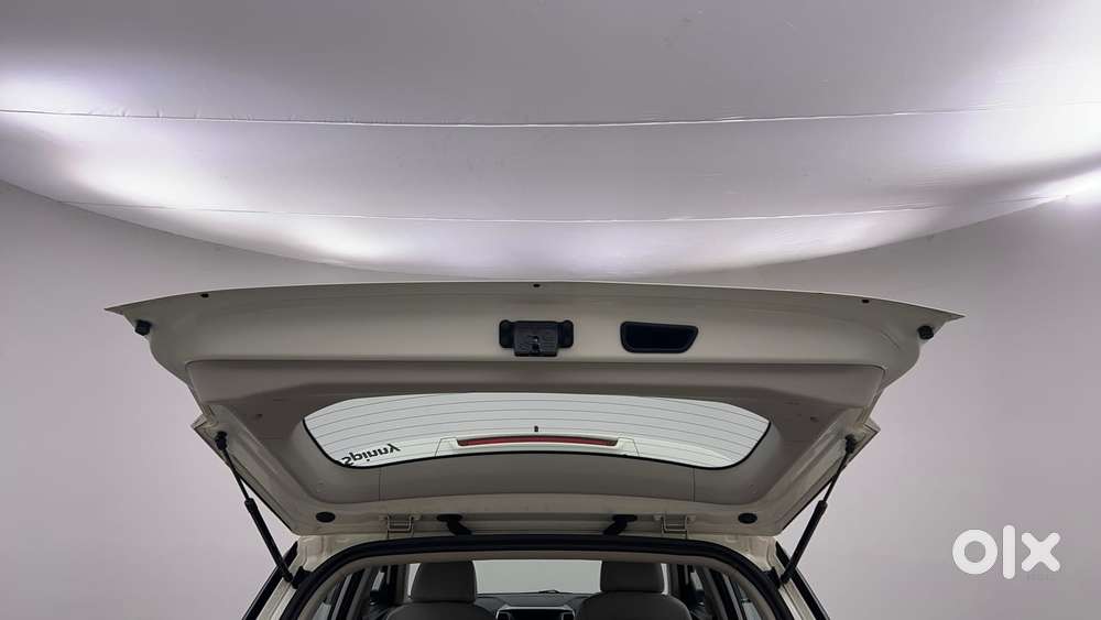 Mahindra Xuv300 W8 Option, 2021, Petrol