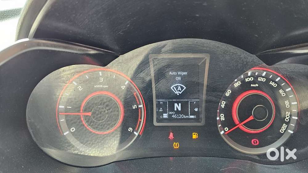 Mahindra Xuv300 W8 Diesel, 2023, Diesel