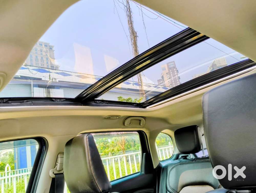 Maruti Suzuki Grand Vitara 1.5 Alpha Plus Intelligent Hybrid Ecvt, 2..