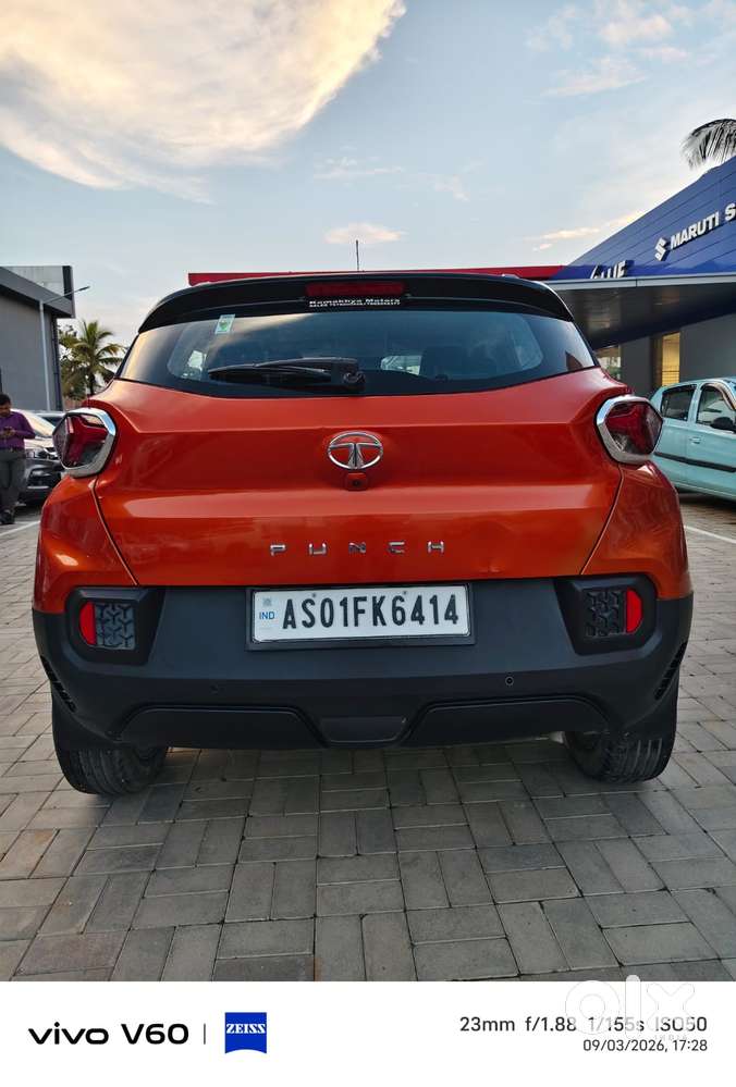 Tata Punch 1.2 Revotron Creative Ira Pack Amt Dual Tone, 2023, Petro..