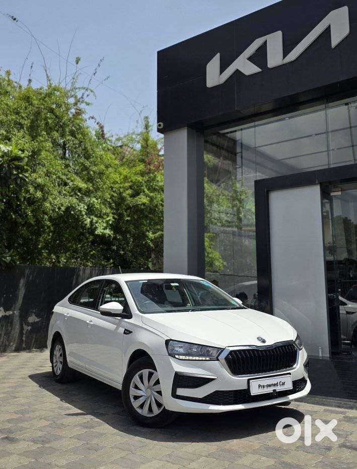 Skoda Slavia 1.0 Active Tsi, 2022, Petrol