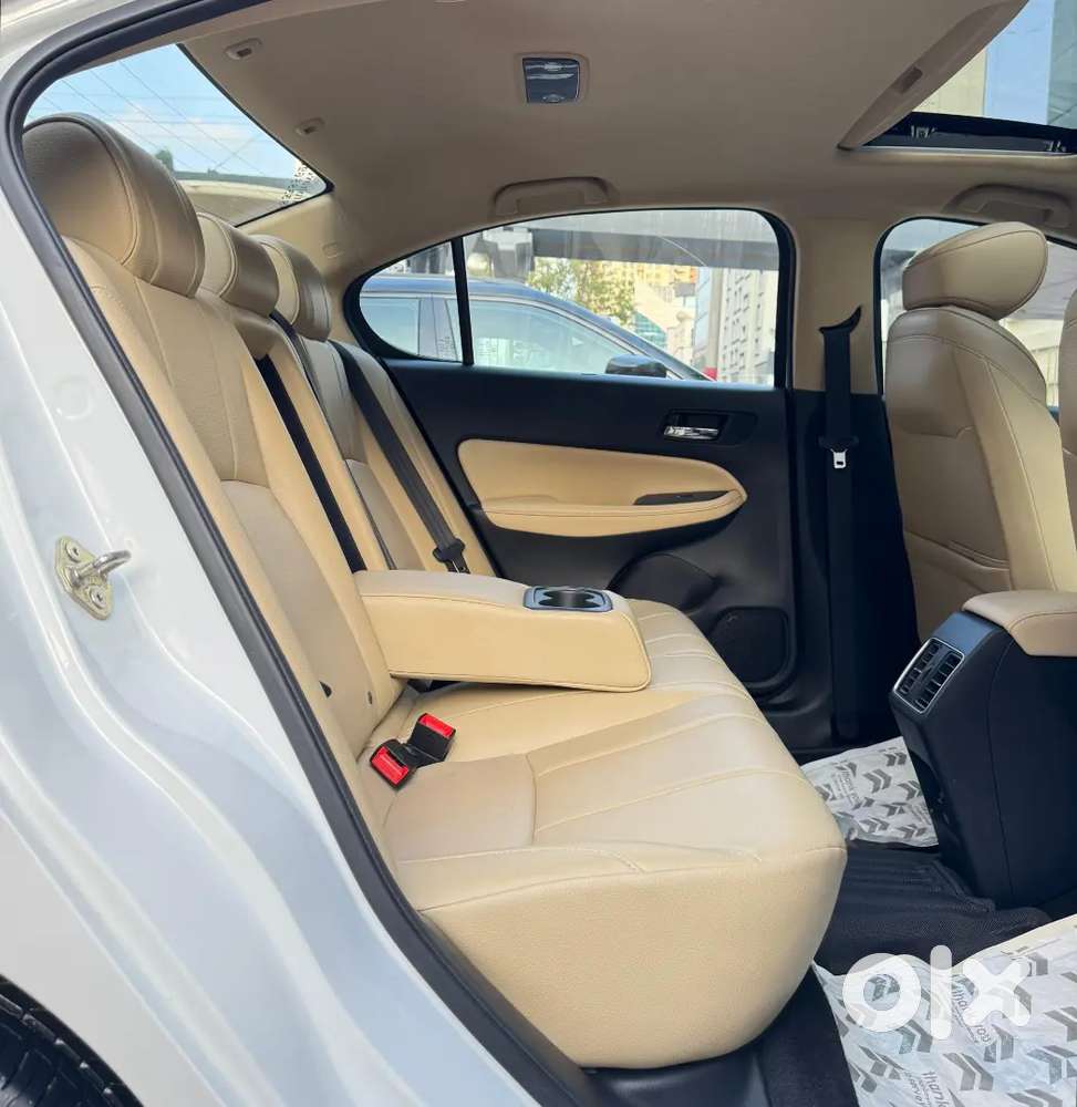 Honda City Zx 2023 Petrol 19200 Km Driven