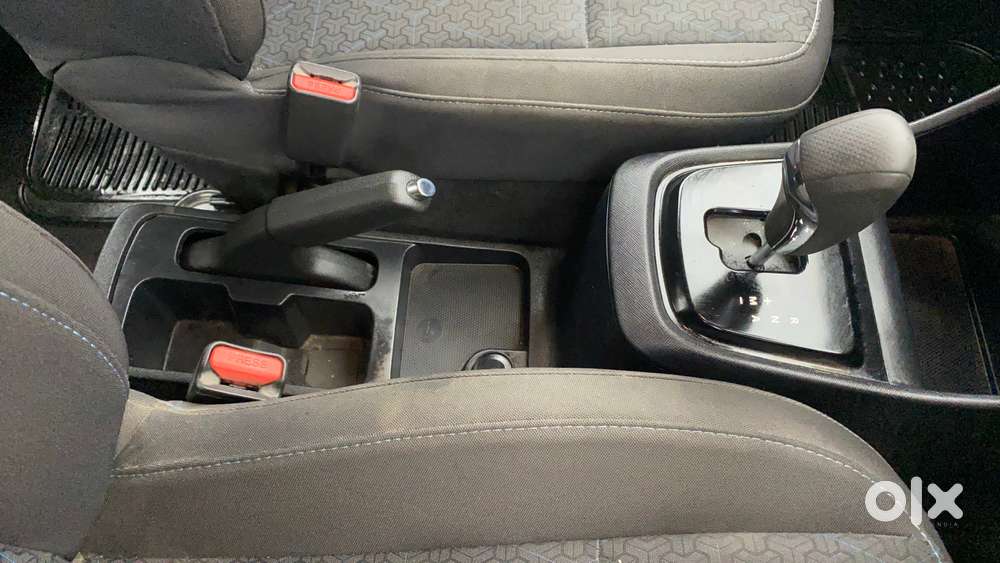 Tata Punch 1.2 Revotron Creative Amt Dual Tone, 2023, Petrol