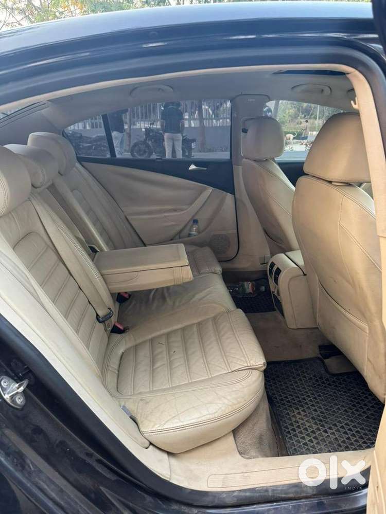 Volkswagen Passat 2010 Petrol Well Maintained