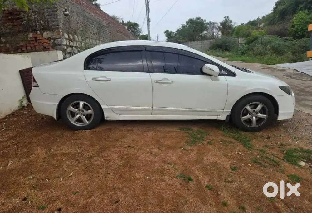 Honda Civic 2012 Cng & Hybrids 86900 Km Driven