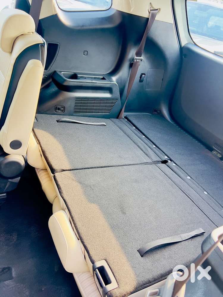 Kia Carens Clavis, 2025, Petrol