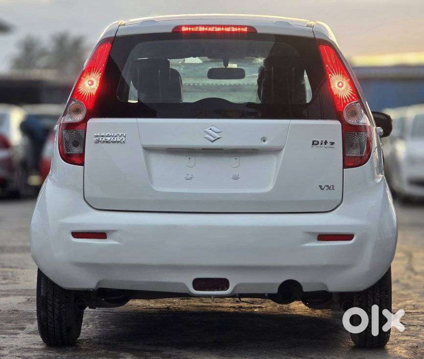 Maruti Suzuki Dzire 1.2 Vxi, 2011, Petrol