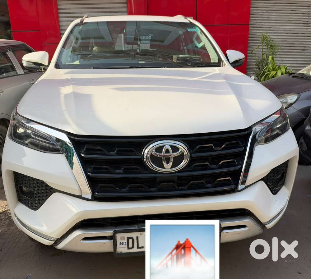 Toyota Fortuner Petrol 2022