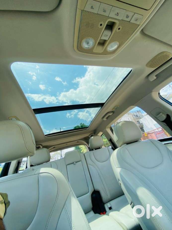 Mahindra Xuv700 2.2 Ax 7 Diesel At Luxury Pack Str, 2022, Diesel
