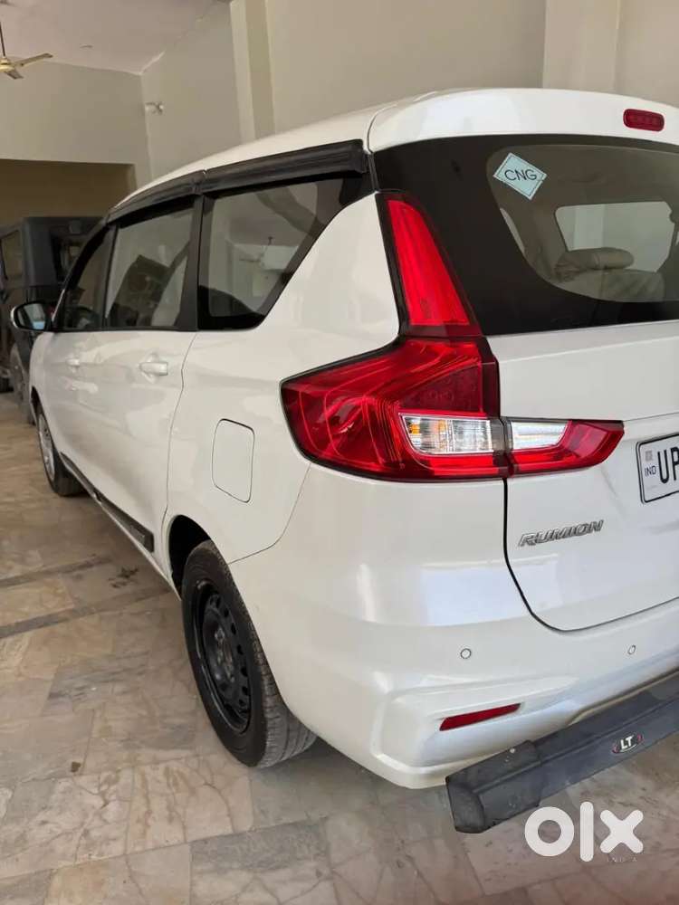 Toyota Rumion S Cng 2025