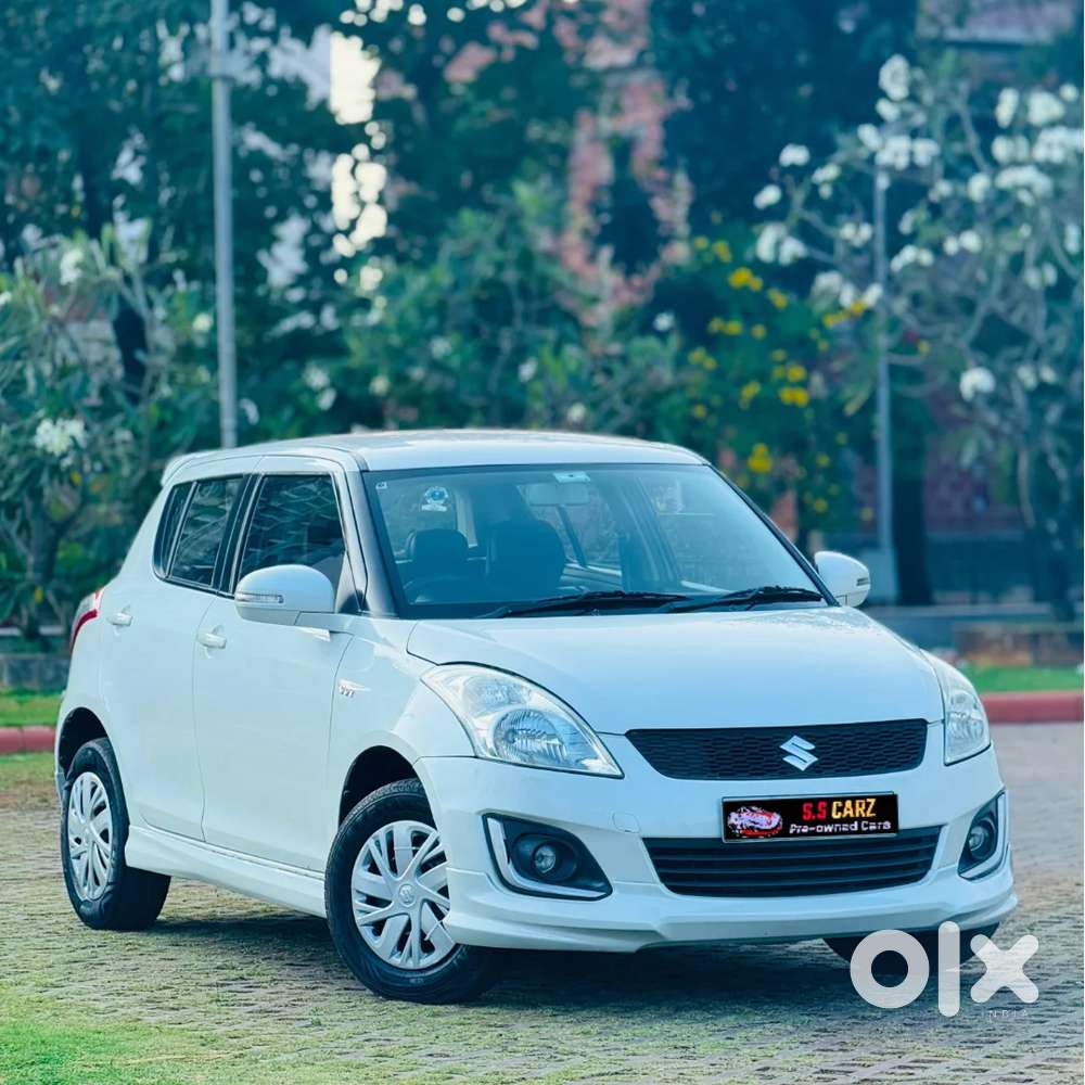Maruti Suzuki Swift Vxi With Abs, 2016, Petrol