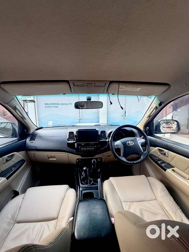 Toyota Fortuner 4x4 Manual Limited Edition, 2015, Diesel