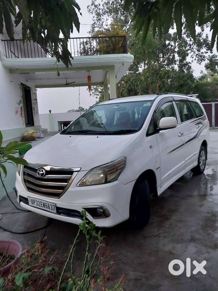 Toyota Innova 2014 Diesel Well Maintained