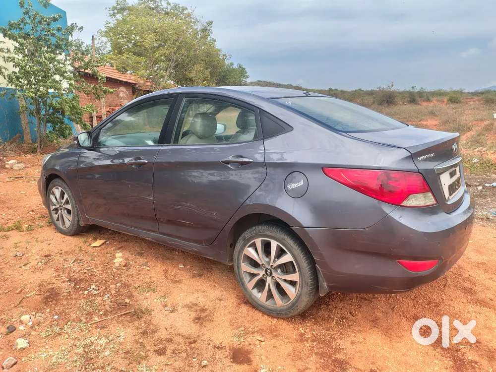 Hyundai Verna 2015