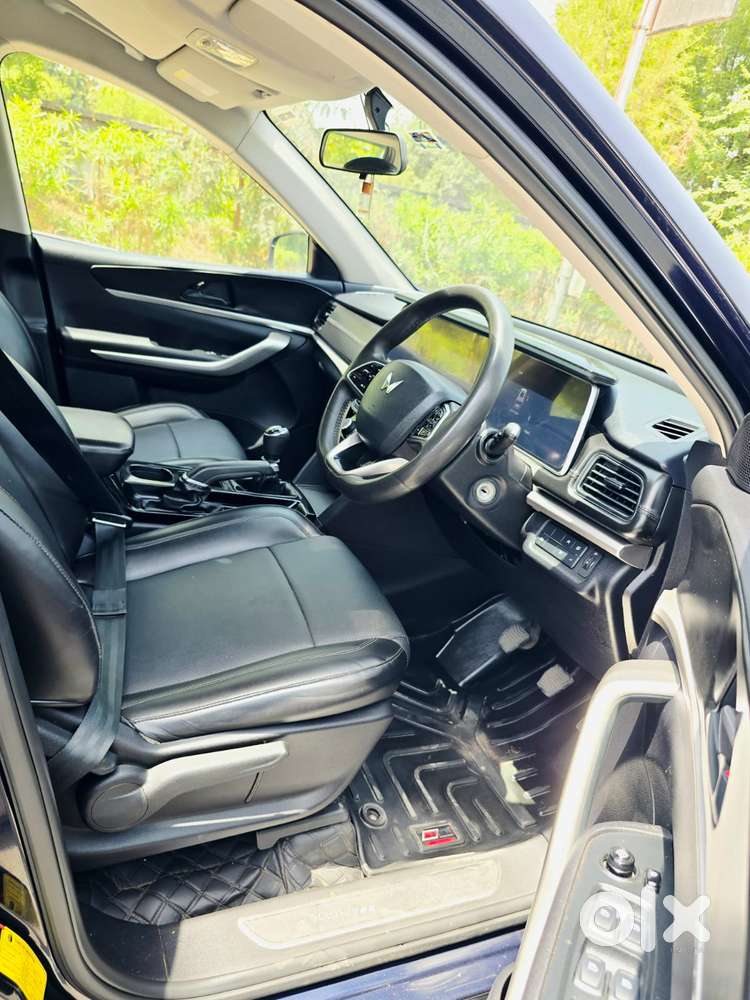 Mahindra Xuv700 2.2 Ax 3 Diesel Mt 5 Str, 2023, Diesel