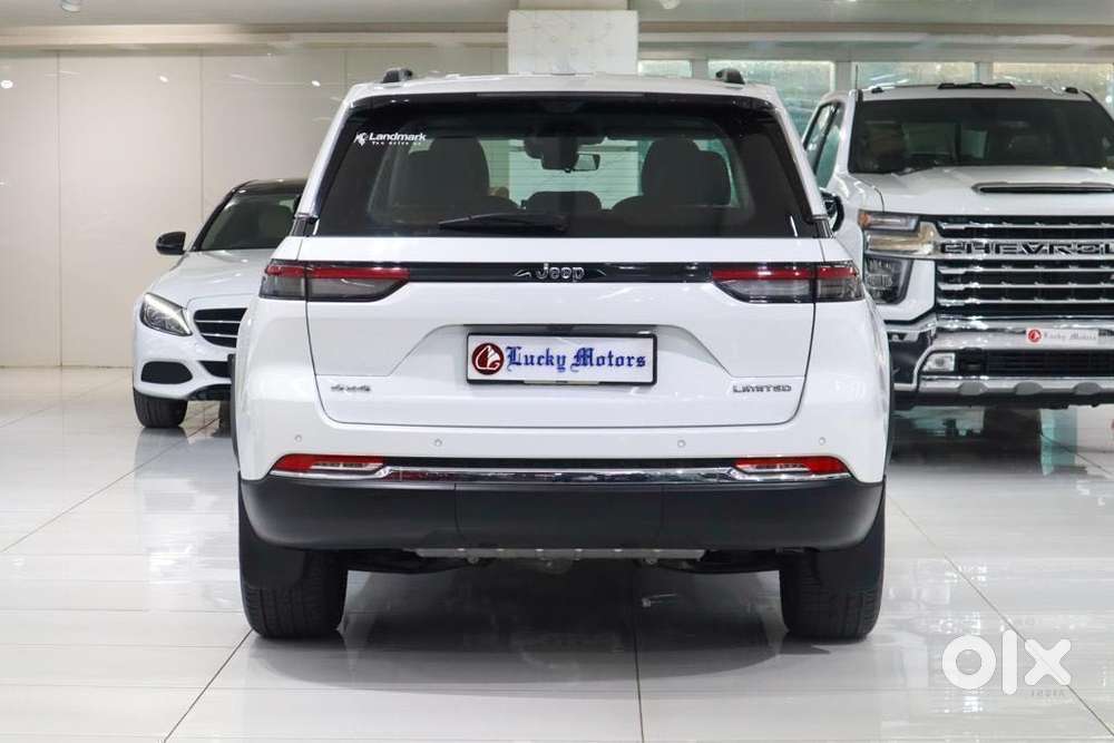 Jeep Grand Cherokee Limited (o) 4x4 At, 2022, Petrol