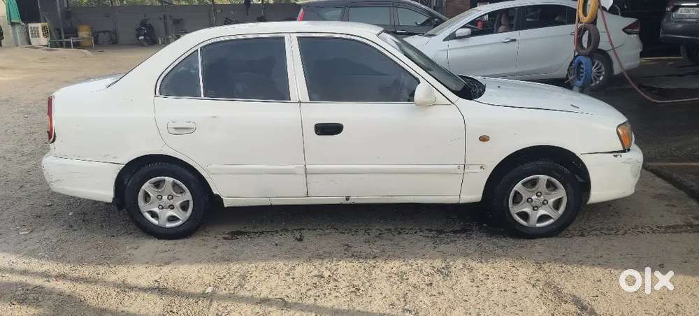 Hyundai Accent 2010 One Key 5 Tyre