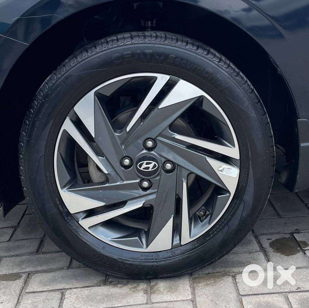 Hyundai I20 Petrol Asta, 2023, Petrol