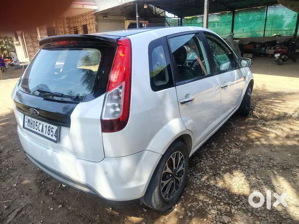Ford Figo Petrol+ Cng 2014