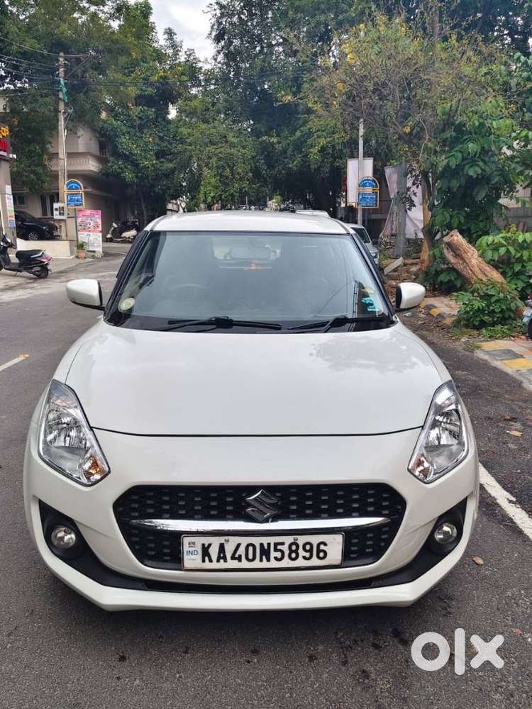 Maruti Suzuki Swift Vxi + Manual, 2023, Petrol
