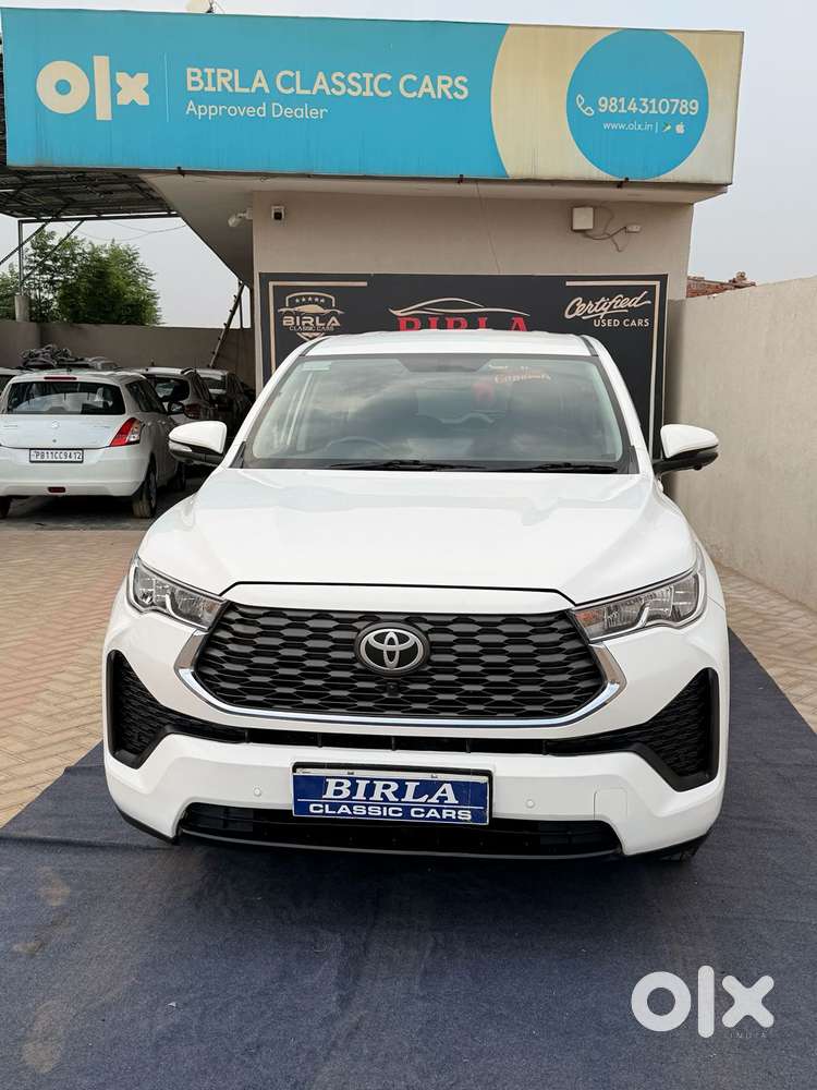 Toyota Innova Hycross 2.0 Vx Hybrid 7 Str, 2023, Petrol