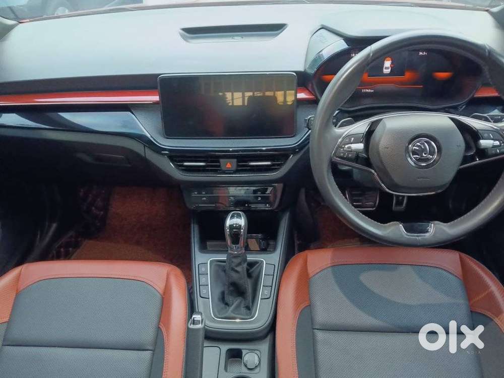 Skoda Slavia Style 1.0l Tsi At, 2024, Petrol