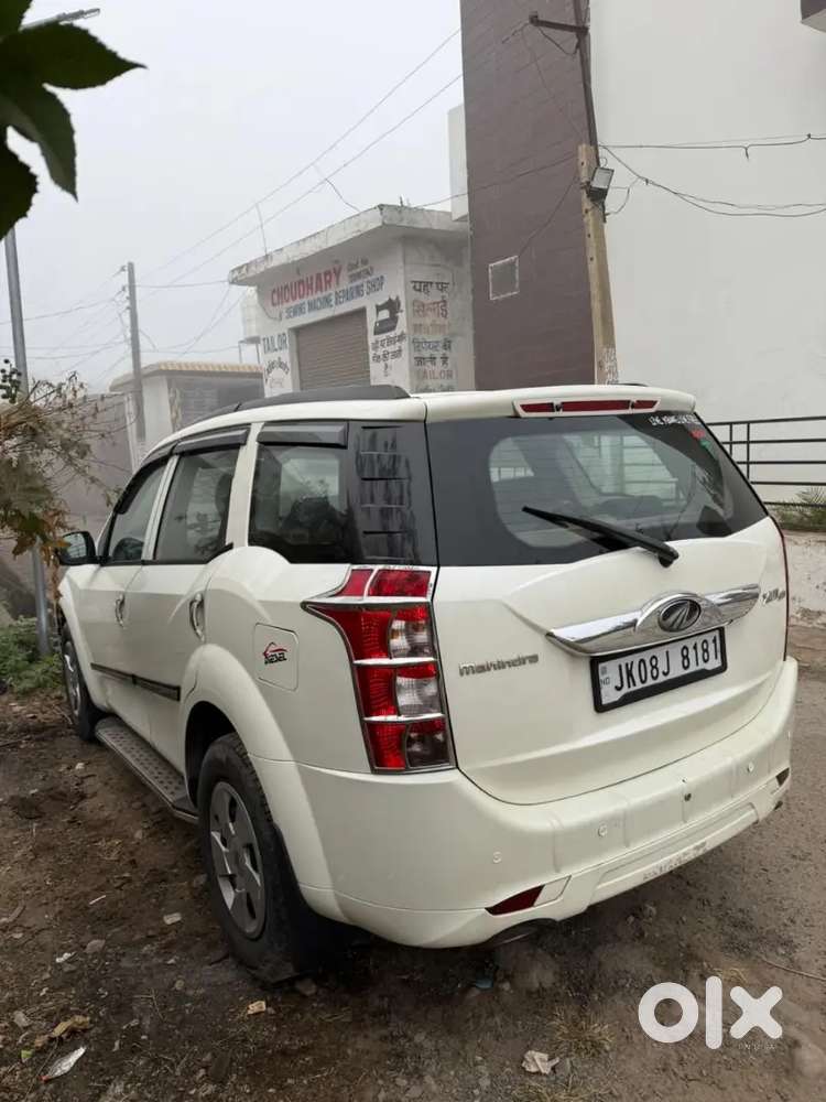 Mahindra Xuv500 2017 Diesel Car All Paper Work Complete With Vip No.