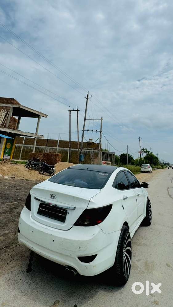 Hyundai Fluidic Verna 2013